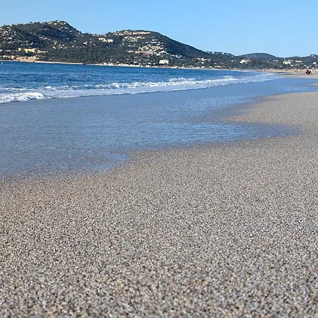 Avec Jardin, Clim&piscine - Proche Plages Et Randos, Parking Privé - La Girelle Appartement Hyères