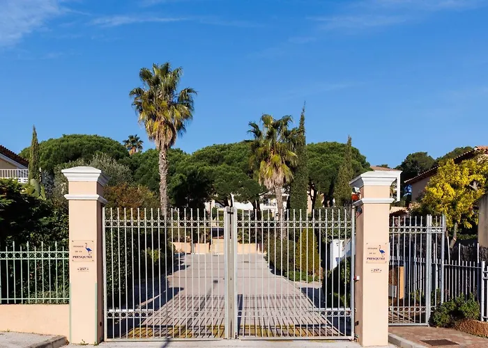 Avec Jardin, Clim&piscine - Proche Plages Et Randos, Parking Privé - La Girelle Appartement *