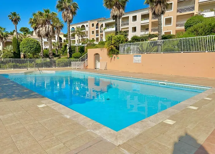 Avec Jardin, Clim&piscine - Proche Plages Et Randos, Parking Privé - La Girelle * Hyères