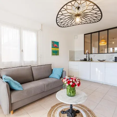 Apartmán Avec Jardin, Clim & Piscine - Proche Plages Et Randos, Parking Prive - La Girelle Hyères