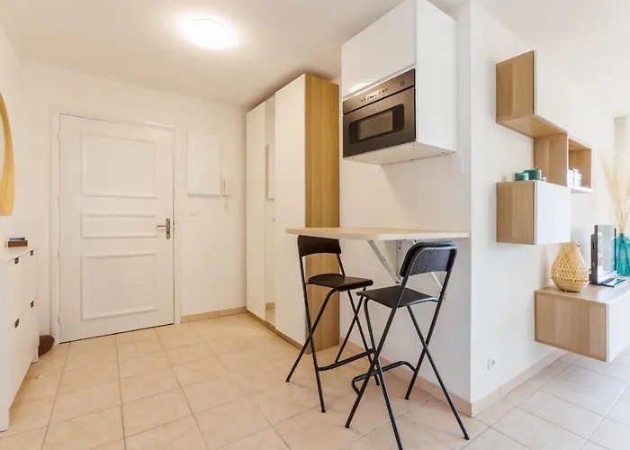 Avec Jardin, Clim & Piscine - Proche Plages Et Randos, Parking Prive - La Girelle Hyères