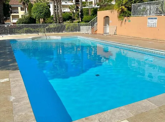 Avec Jardin, Clim & Piscine - Proche Plages Et Randos, Parking Prive - La Girelle